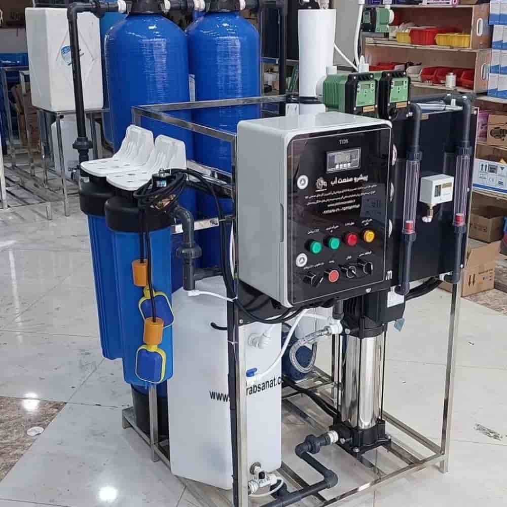 دستگاه آب شیرین کن با ظرفیت تولید 5 مترمکعب